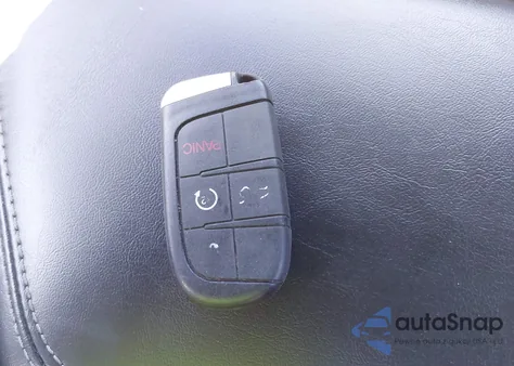 2021 Dodge Challenger Sxt z USA, uszkodzony, nr VIN 2C3CDZAG9MH604525